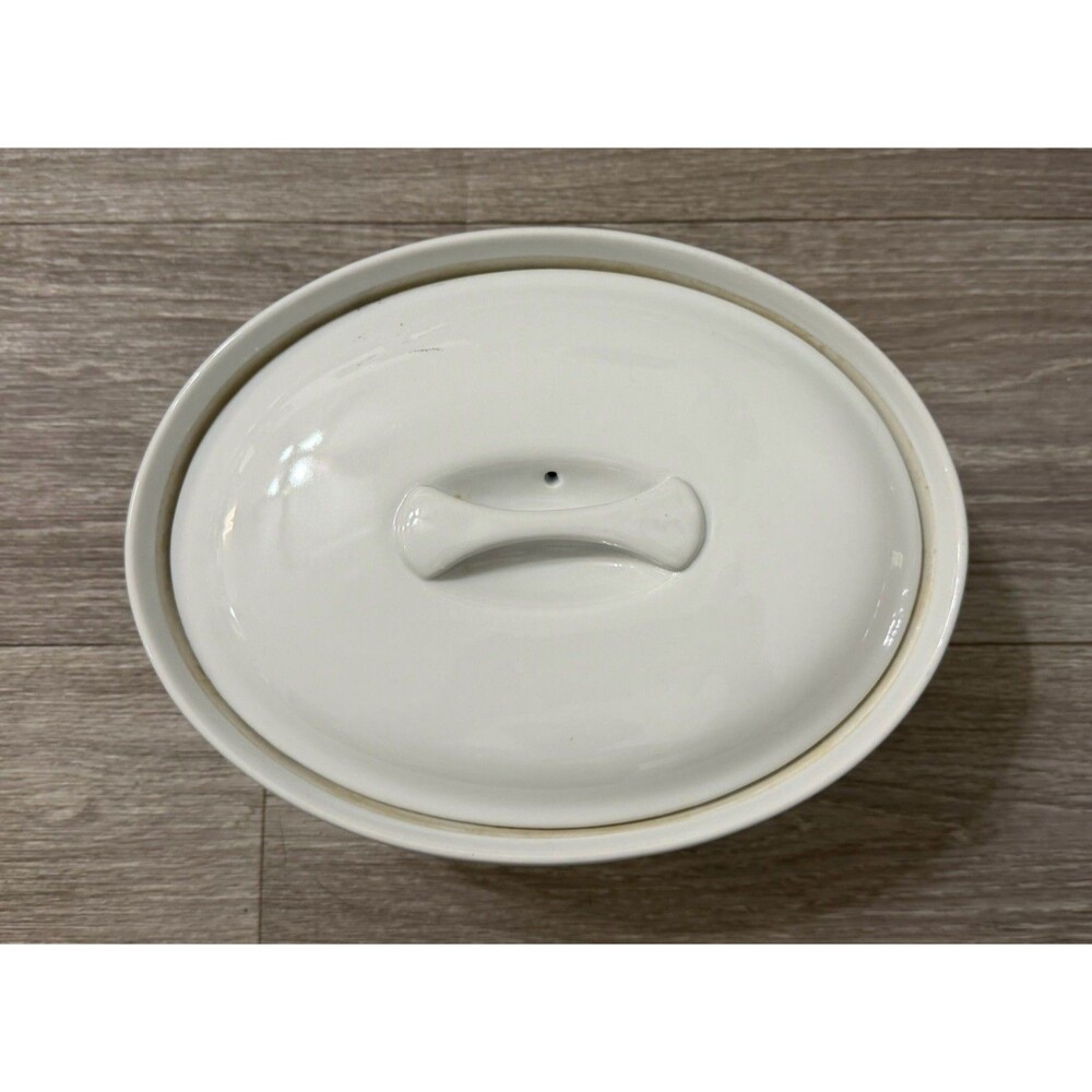 APILCO FRANCE Porcelaine a Feu White Oval Covered Casserole Dish
